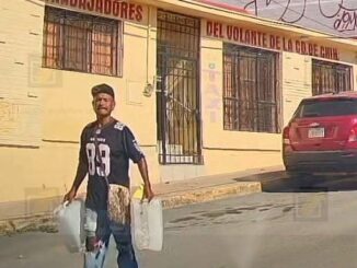 Franelero es señalado por robo de autopartes en el Centro de Chihuahua