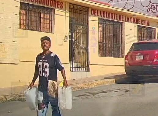 Franelero es señalado por robo de autopartes en el Centro de Chihuahua