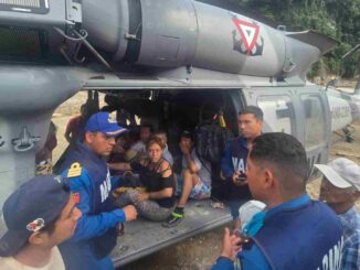 Semar refuerza puentes aéreos y marítimos para llevar ayuda a zonas afectadas tras fuertes lluvias