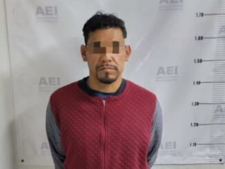 Detiene AEI a sujeto por narcomenudeo durante cateo en la colonia Villas del Tecnológico en NCG