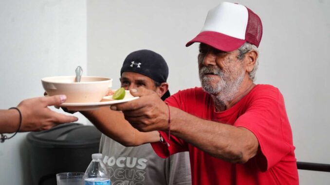 Atiende Estado a más de 35 mil personas mensualmente en comedores comunitarios