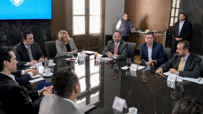 Maru Campos se reúne con líder nacional de Coparmex