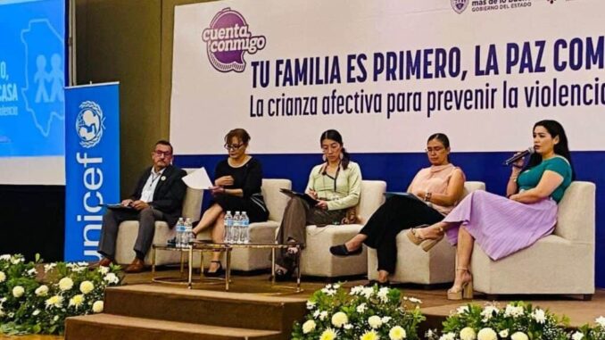 Participa FEM en conferencia sobre crianza positiva de niñas, niños y adolescentes en Ciudad Juárez