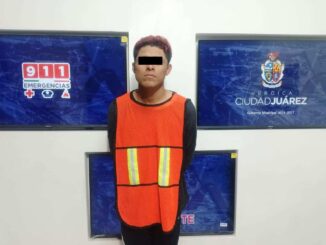 Arrestan a hombre por agredir a su hijastro con un martillo