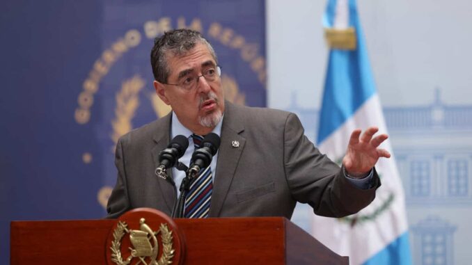 Presidente de Guatemala denuncia intento de Golpe de Estado