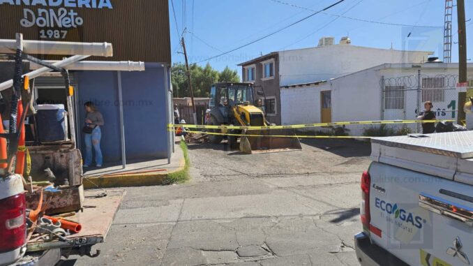 Trabajadores de JMAS provocan fuga de gas en El Palomar