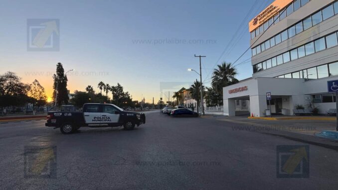 Hombre es baleado frente a bar en la madrugada
