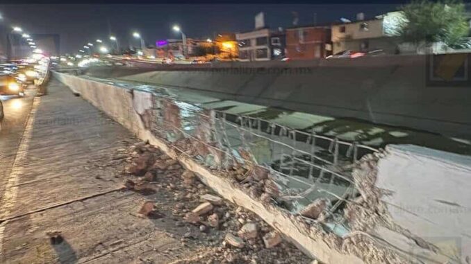 Fuerte choque en el canal; grúa impacta contra muro y desata caos vial