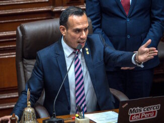 Presidente de Perú confirma que ex primer ministra de Castillo «no podrá viajar» a México