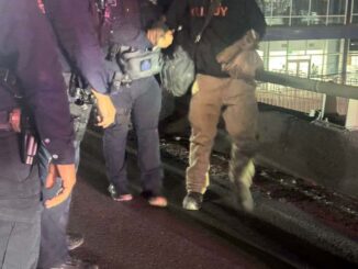 Rescatan a hombre que intentaba lanzarse de un puente en Zaragocita