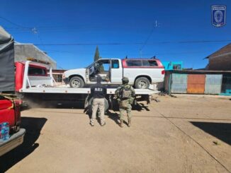 Localizan en cateo a vivienda una pick up robada y cristal