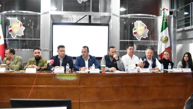 Se lleva a cabo mesa de diálogo entre legisladores federales y locales con productores chihuahuenses