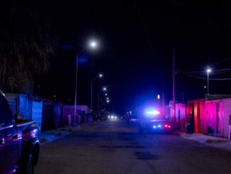 Recorre Marco Bonilla colonia Punta Naranjos para atender iluminación, seguridad y calles