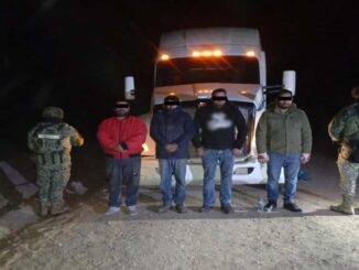 Ejército asegura pipa con 27 mil litros de gasolina y detiene a cuatro hombres en El Sauz