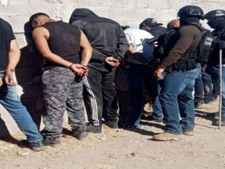 Detienen en El Sauz a 10 hombres; aseguran arsenal y vehículos tras cateo