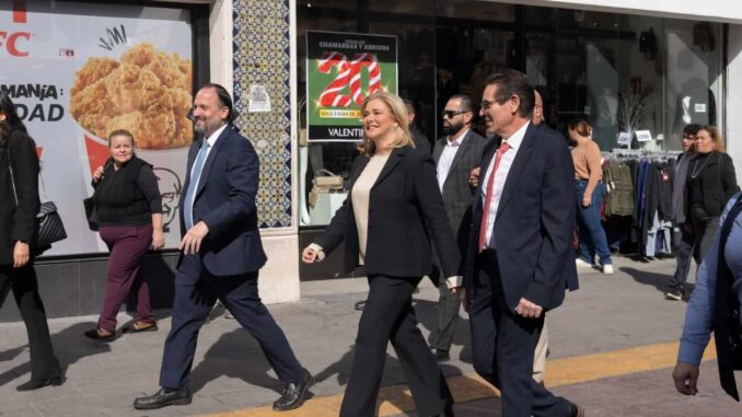 Maru Campos convierte la “Liber” en pasarela ciudadana tras entregar el Paquete Económico 2026