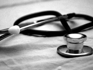 En México, la población sin acceso a salud se duplicó entre 2018 y 2024, alertan expertos