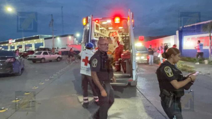 Violento enfrentamiento a machetazos y bates en Lombardo Toledano : uno grave