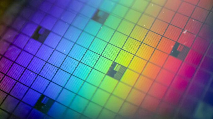México y EE.UU. van por impulsar la producción regional de semiconductores