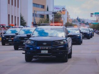 Presente alcalde Bonilla en desfile del 215 aniversario de la Independencia