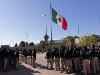Conmemora FGE el día de la Independencia con honores a la bandera