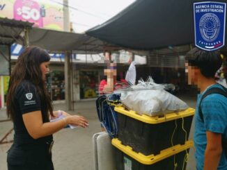 Realiza FEM pega de pesquisas de mujeres ausentes en zona Centro de Ciudad Juárez