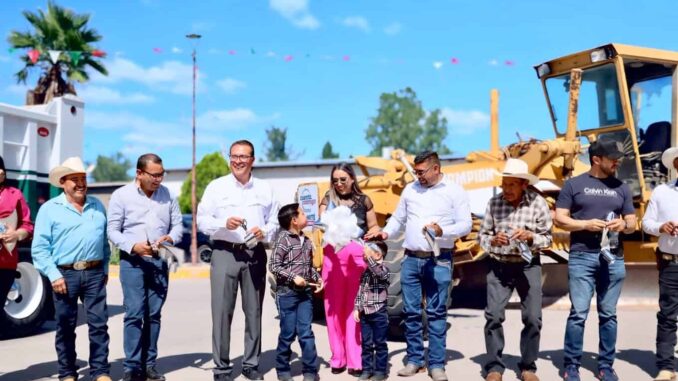 Inicia JCAS obra hídrica y entrega de maquinaria en San Francisco de Borja