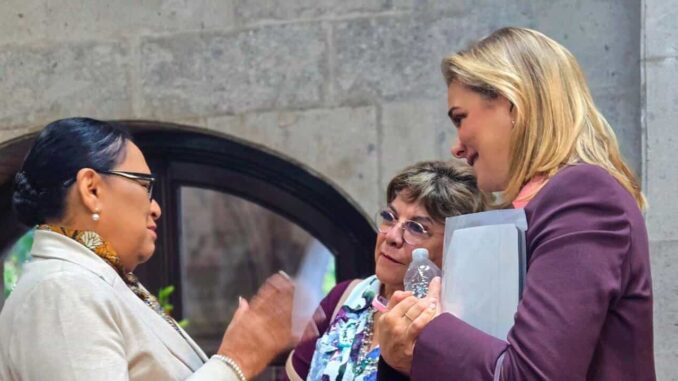 Maru Campos asiste a mesa de seguridad en Palacio Nacional