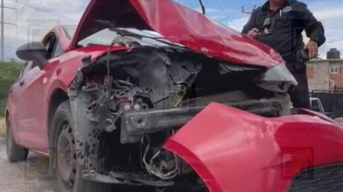 Choque en la colonia Unidad Proletaria deja dos mujeres lesionadas