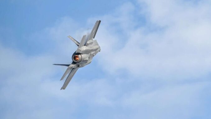 EE.UU. despliega 10 aviones de combate a Puerto Rico para combatir a cárteles