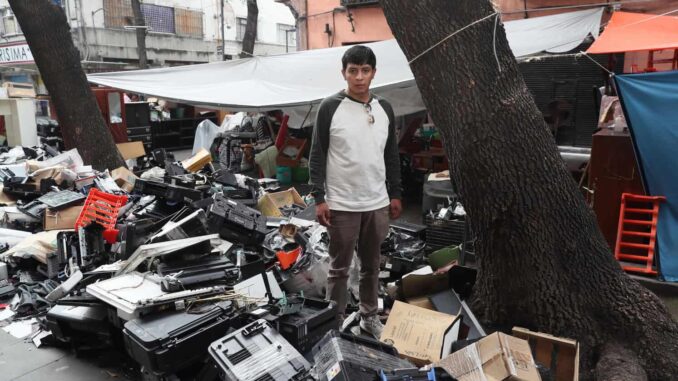 Vecinos desalojados en Centro Histórico de Ciudad de México denuncian violaciones de DD.HH.