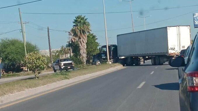 Bloqueos y ataques en Matamoros dejan dos policías y tres civiles heridos