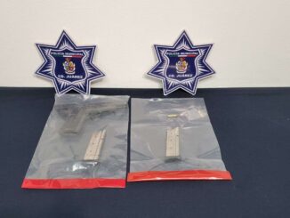 Detienen a adolescentes de 17 y 14 años con arma de fuego