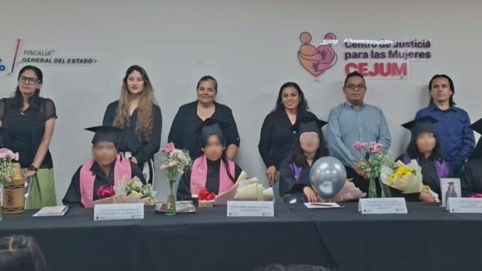 Concluyen seis usuarias de CEJUM estudios de primaria y secundaria