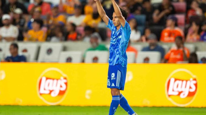 Los goleadores Jiménez y Giménez encabezan la selección mexicana para amistosos