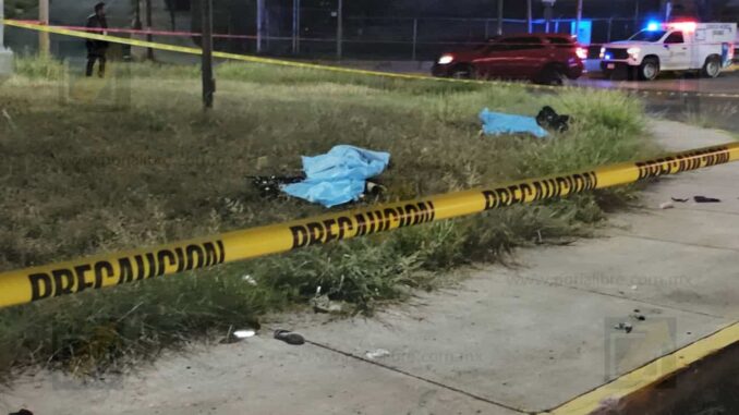 Dos personas fallecen en accidente de motocicleta en Romanza