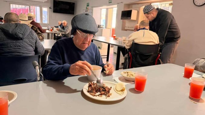 Beneficia NutriChihuahua a adultos mayores en el asilo “El Bocado del Pobre”