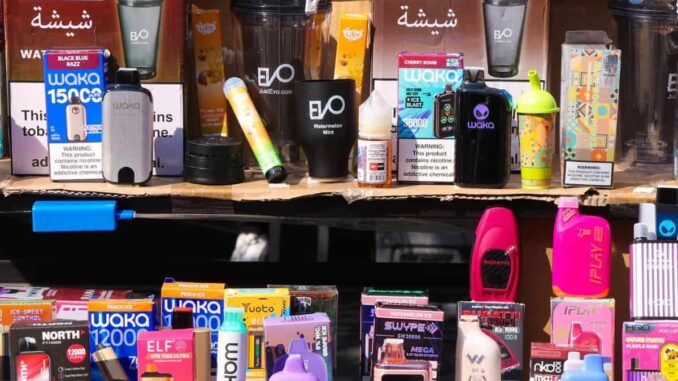 Decomisan más de 50 mil vapeadores en CDMX