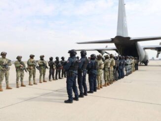 México traslada a 37 operadores de organizaciones criminales a EE.UU.