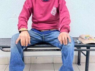 Piden ayuda para localizar a familia de hombre perdido