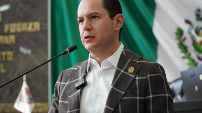 Premiar a Garduño exhibe a un gobierno permisivo e indolente: Villalobos