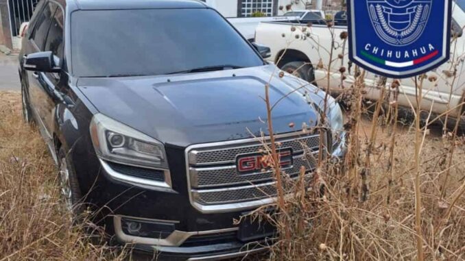 Recupera AEI camioneta GMC Acadia con reporte de robo en Parral