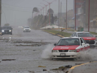 Autoridades refuerzan protocolos ante tormenta invernal; hay alerta para cinco estados