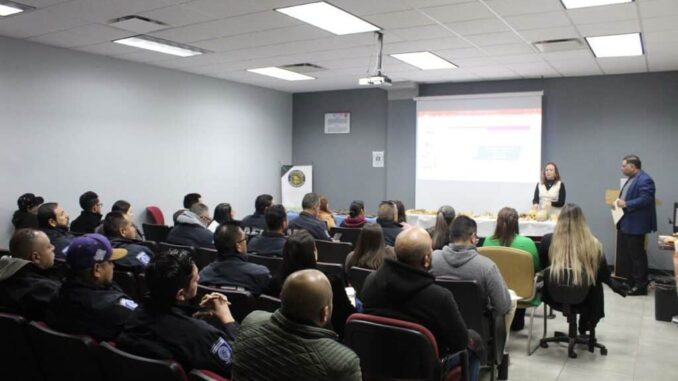 Imparte antropóloga, curso a personal de la Fiscalía Zona Occidente