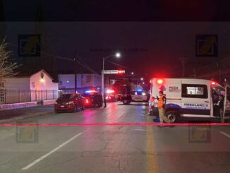 Hombre fallece dentro de una camioneta en la colonia San Felipe