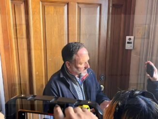 De la Peña revira acusaciones de nepotismo y apunta al ámbito federal