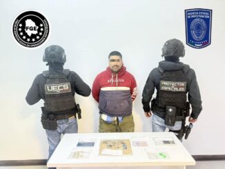 Capturan a hombre con envoltorios de marihuana, cocaína y un arma, en el Centro