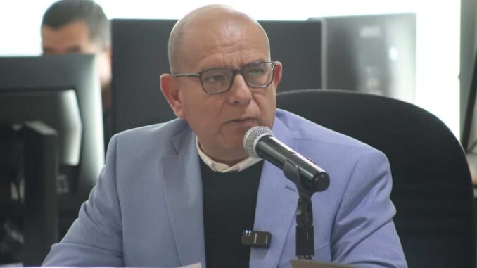 Cuauhtémoc Estrada solicita transparencia a la UACH por manejo de bienes e ingresos