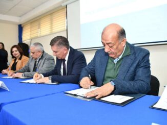 Firma Escuela Normal Superior convenio de colaboración con las secciones 8 y 42 del SNTE