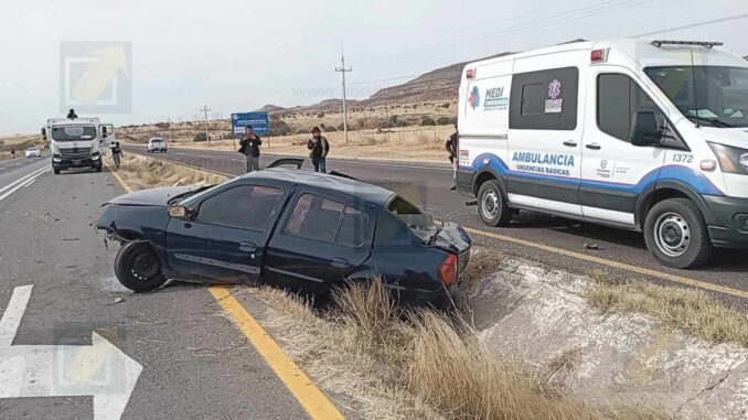 Choque en carretera Cuauhtémoc–Chihuahua deja cinco personas lesionadas